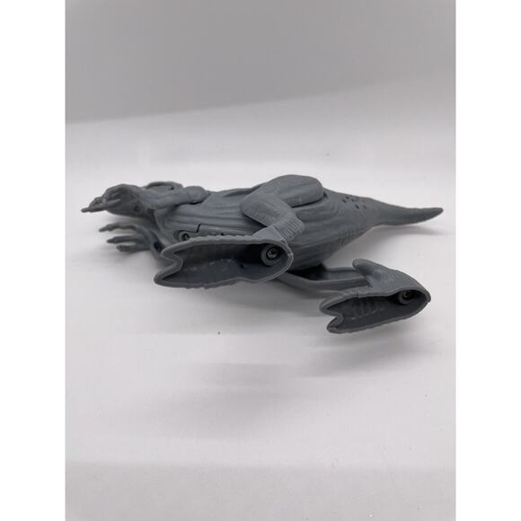 Jurassic World Blue Dinosaur Action Figure Lights up and "Talks" - Picture 6 of 6